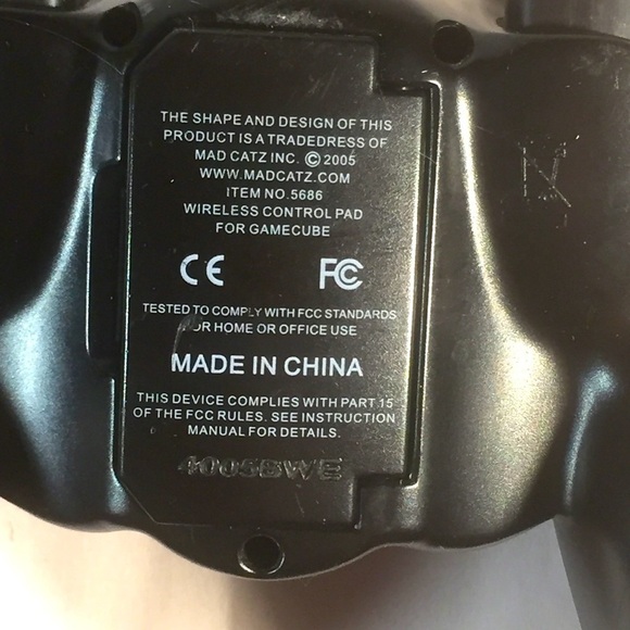 Game Cube Wireless Controller from Mad Catz - Picture 3 of 7